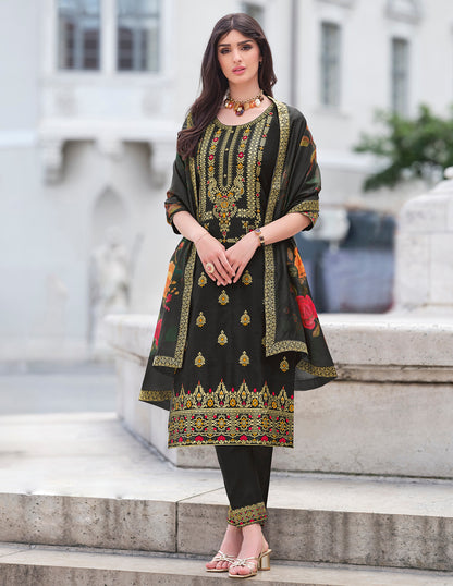 Black straight embroidered Kurta along with Pants and Silk dupatta