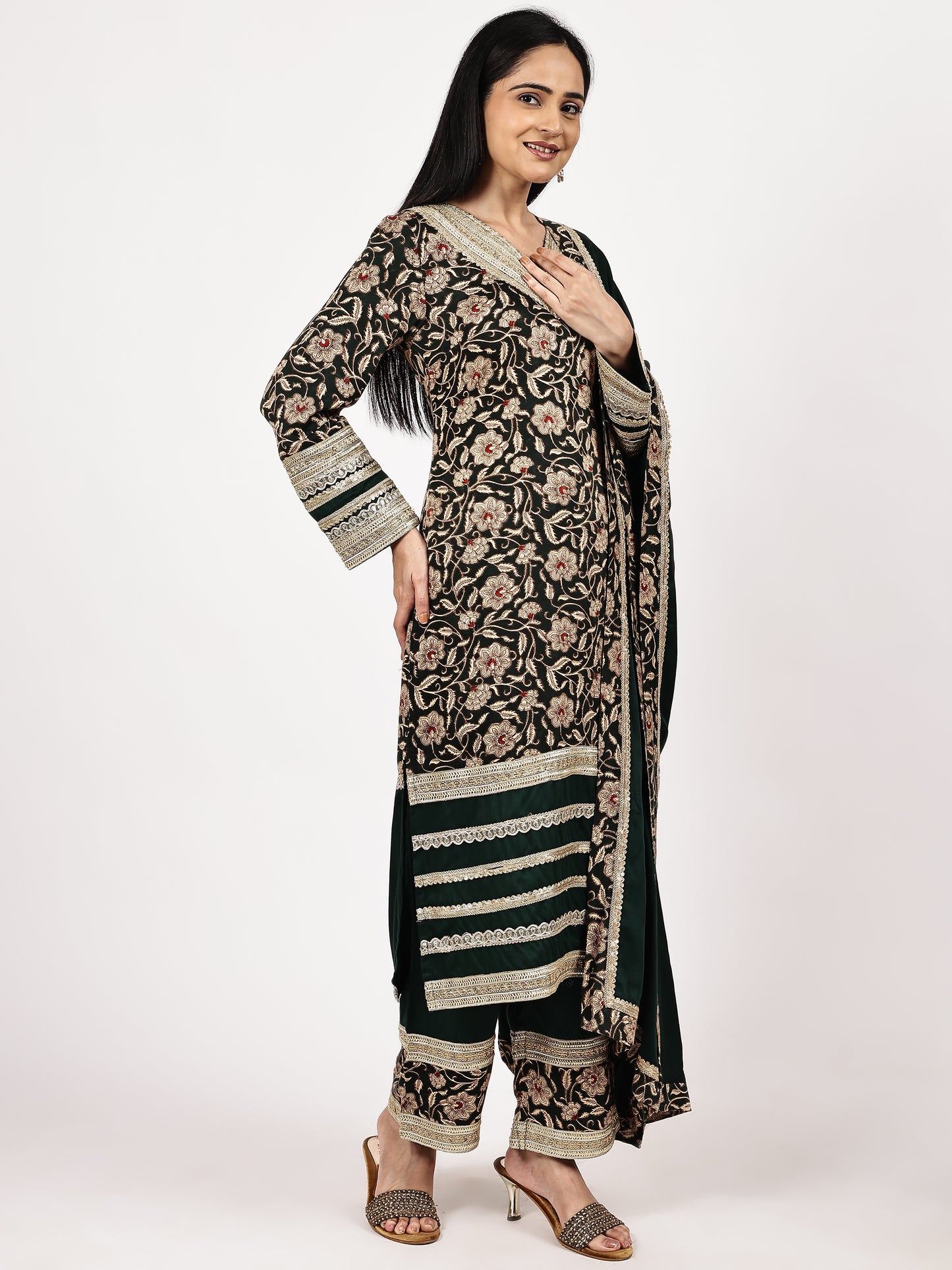 Floral Embroidered Kurta Set with Green Dupatta