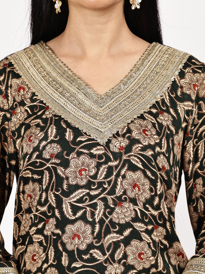 Floral Embroidered Kurta Set with Green Dupatta