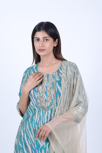 Green Printed Straight Kurta Along With Solid palazzo and Solid Dupatta