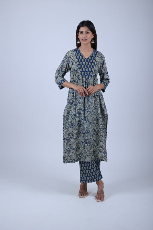 Floter Green Printed A Line Kurta along with Pants