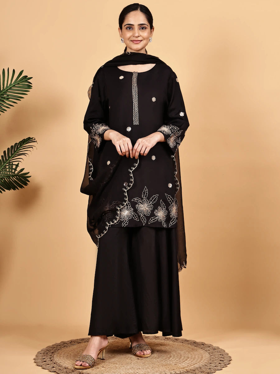 black-embroidered-kurta-set-with-organza-dupatta