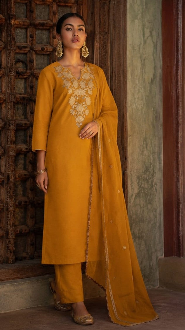 house-of-paral-mustard-yellow-blend-kurta-set-with-matching-bottom-and-jacquard-dupatta