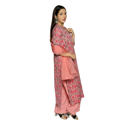 Rose Pink printed straight Kurta along with Pants and organza dupatta