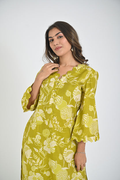 Graceful Light Green Kurta and Pant Set