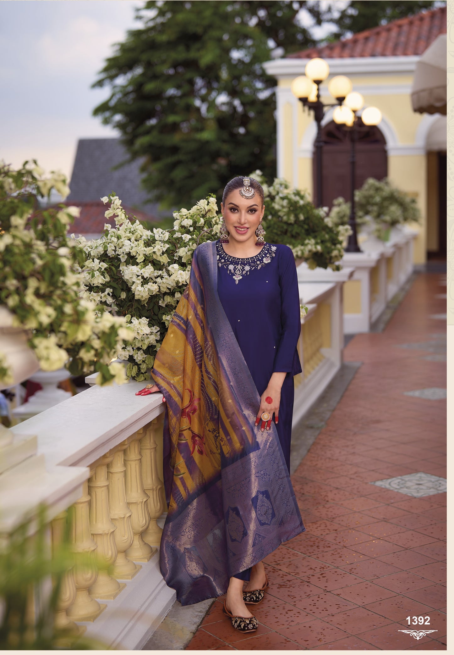 Purple straight embroidered Kurta along with Pants and jacquard dupatta