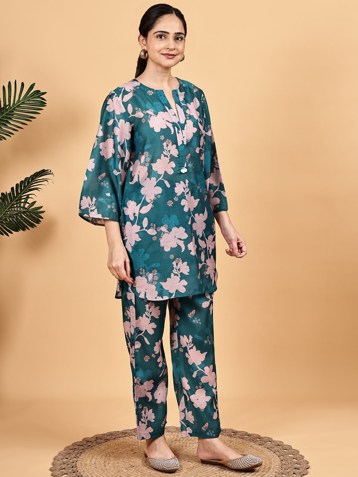 Trendy Floral Co-Ord Set – Casual & Festive Look