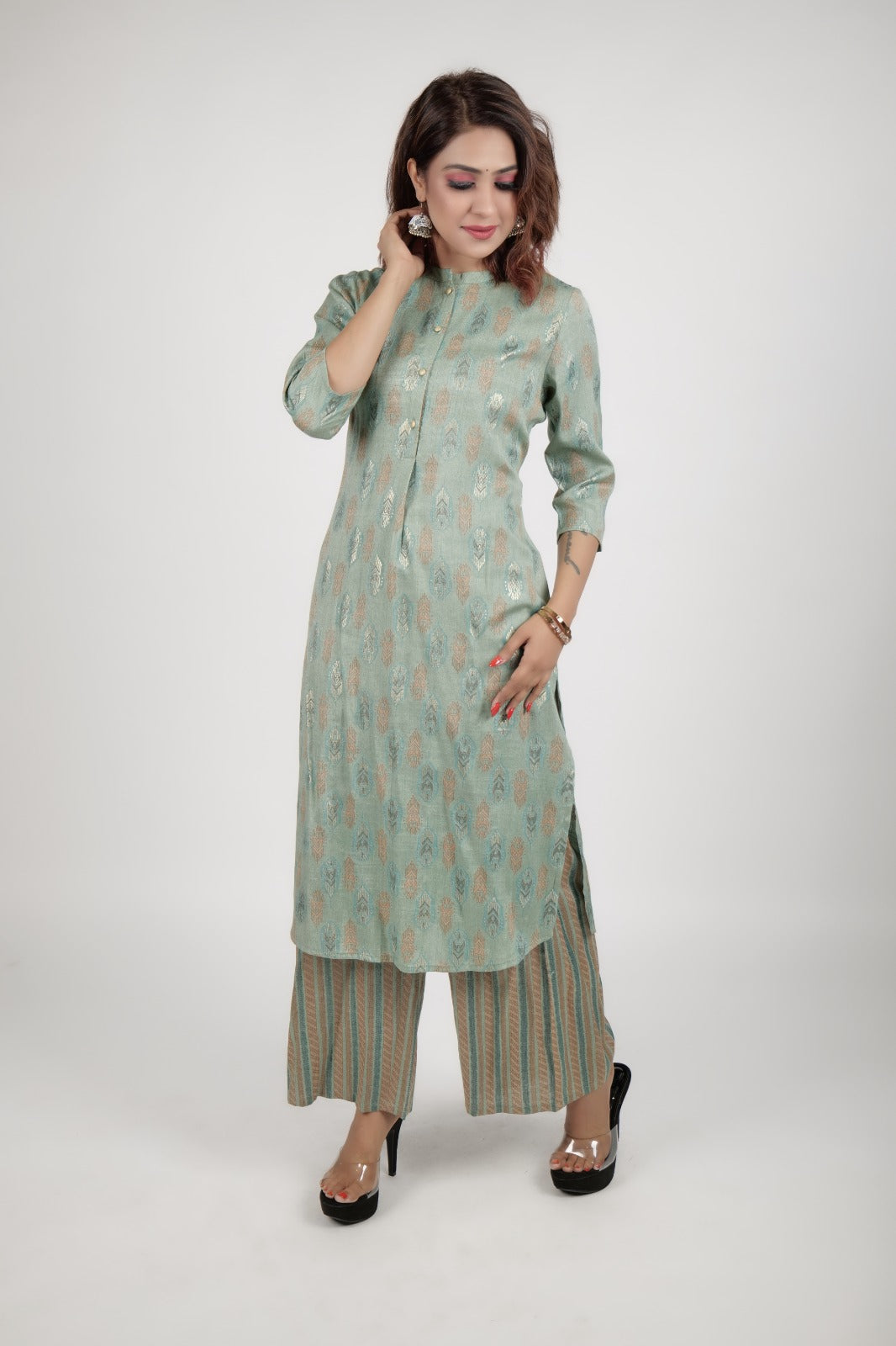 Light green printed kurta along with stright pants