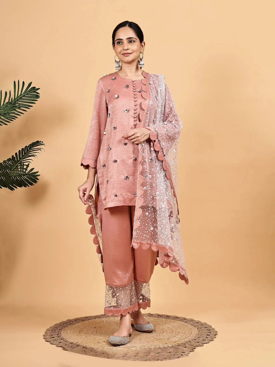 onion-pink-embellished-kurta-set