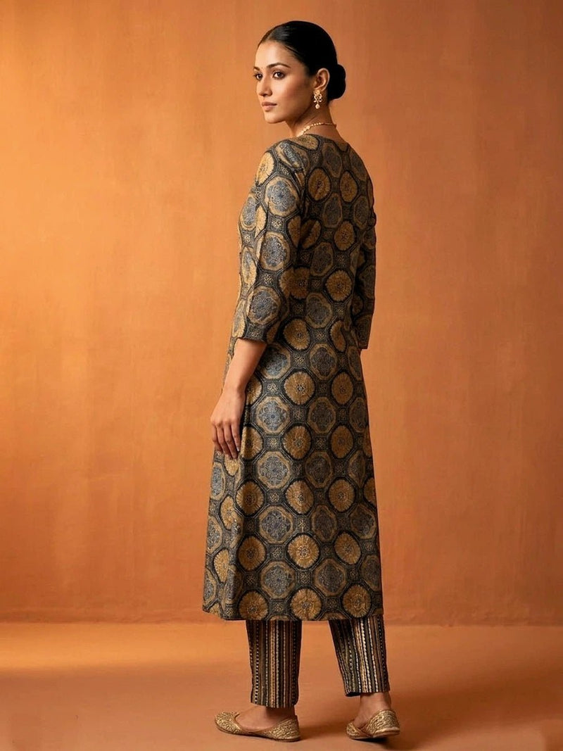 Women’s Floral Printed  A-Line Kurta with Trousers